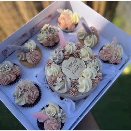 Bestby - 10pcs Dessert Cake Wrapper Box for 4'' Cake Plus 2 or 8 Cupcakes - 25.4 cm - Image 8